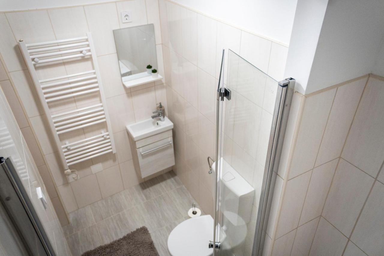 Kolibri Apartman - Makó Exterior foto